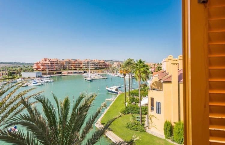 Apartamento Con Piscina ,Playa Con Vistas Panoramicas En La Marina De Sotogrande San Roque  Eksteriør bilde