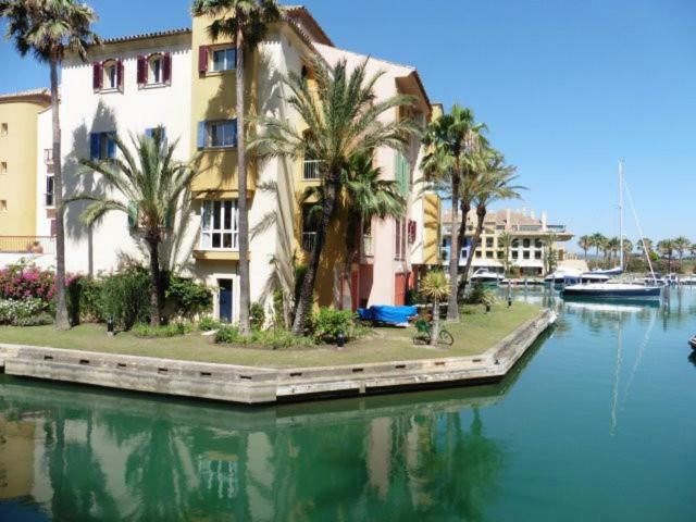 Apartamento Con Piscina ,Playa Con Vistas Panoramicas En La Marina De Sotogrande San Roque  Eksteriør bilde